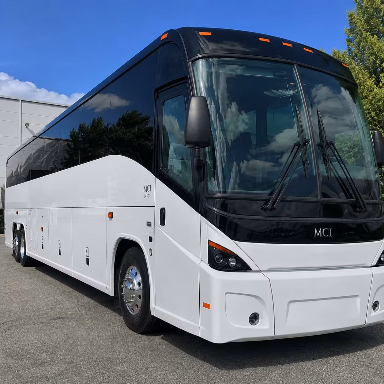 browse a large selection of buses for corporate group travel from lee s summit