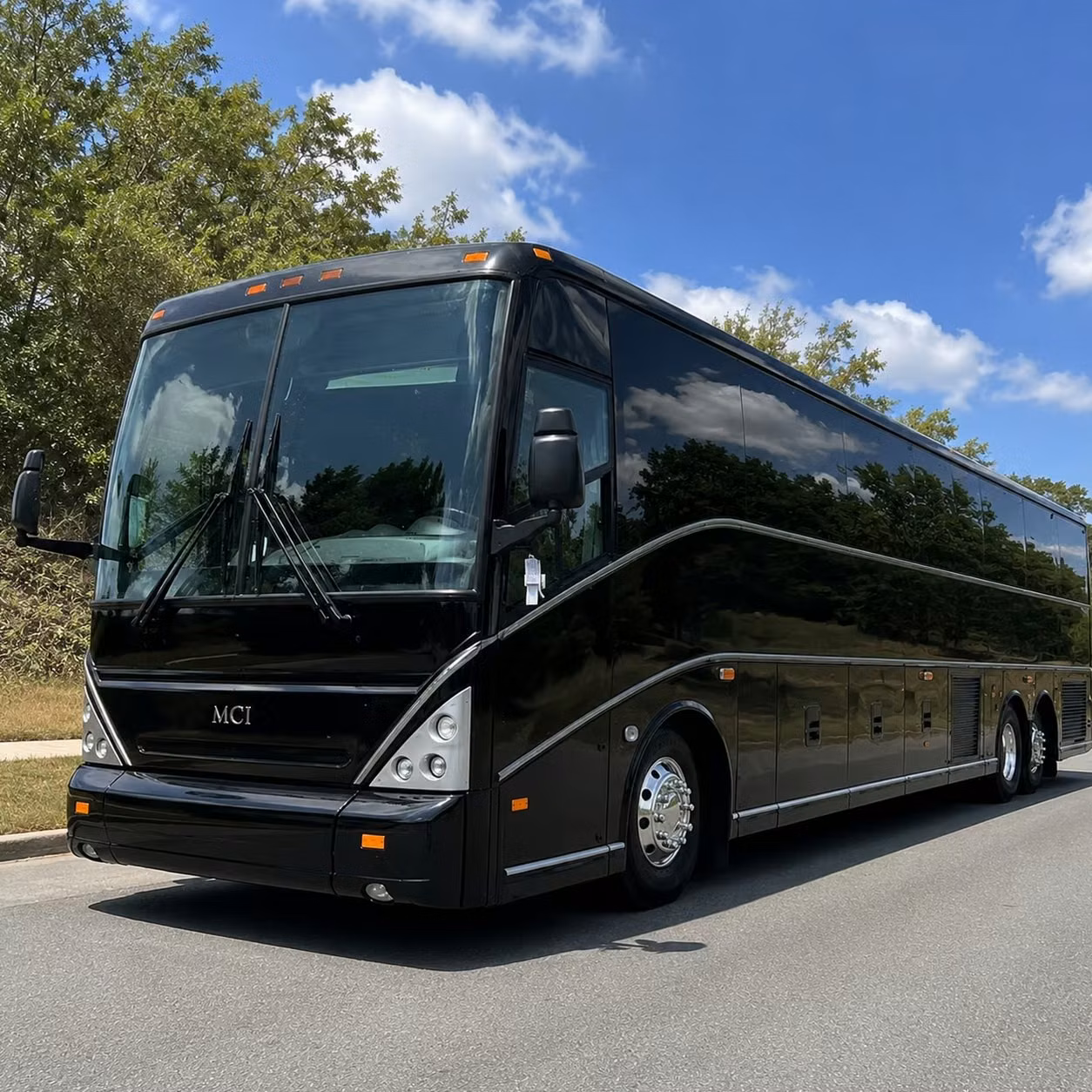keep your whole group together for festivals and outdoor concert events near lee s summit